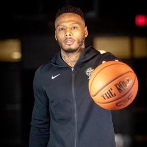 Meet your Posher, Tyshawn